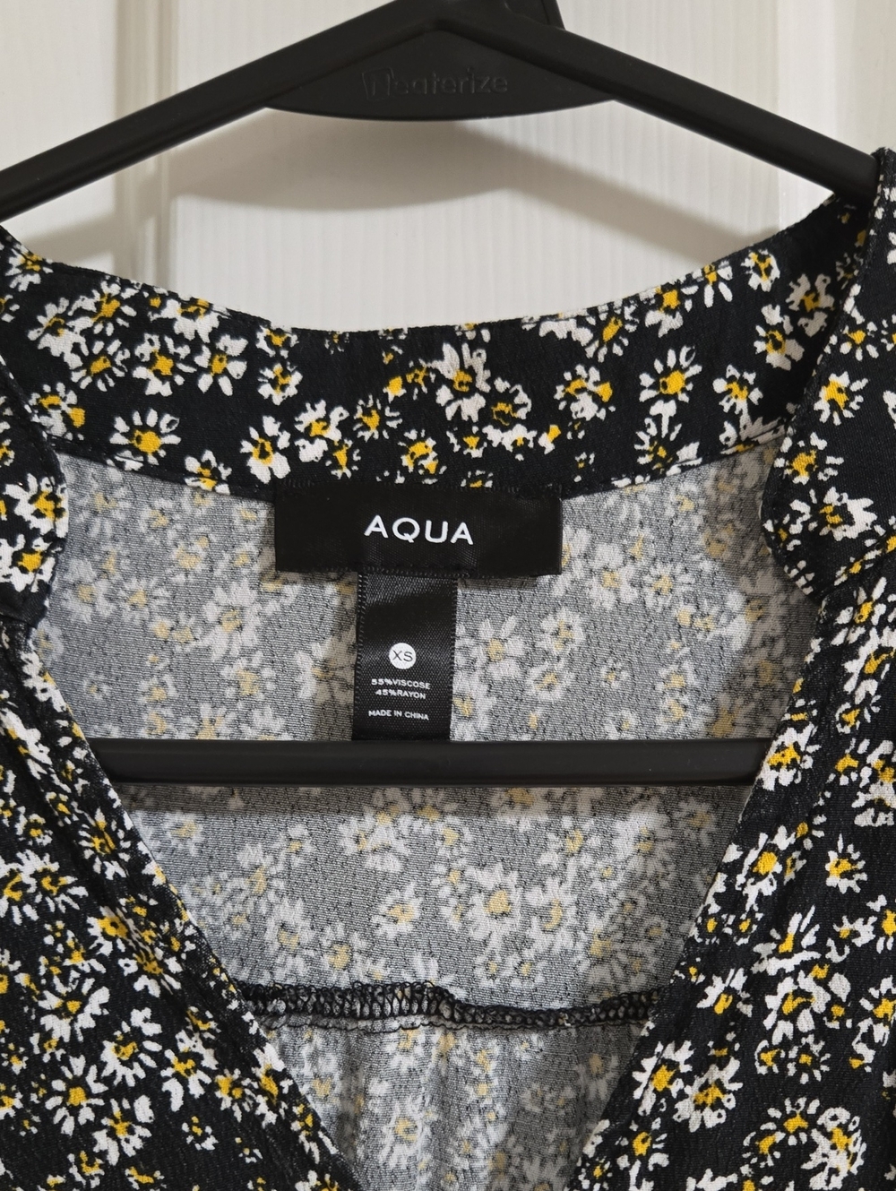 Aqua Black Floral Short-Sleeve Dress with White & Yellow Daisies